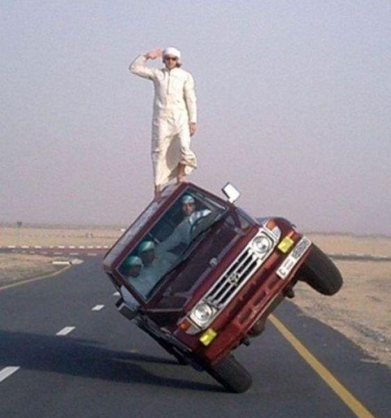 GOKIL NGAKAK coyy... hanya ada di DUBAI kaya gene neh ..