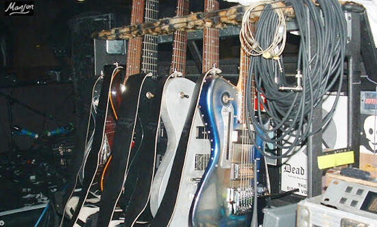 Ini Dia Koleksi Gitar Ciamik Matt Bellamy ‘Muse’