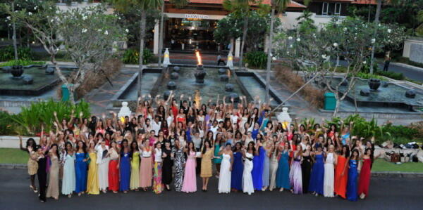 &#91;FPI cs Siap Perang ke Bali?&#93; MNC: Final Miss World 2013 Tetap di Bali