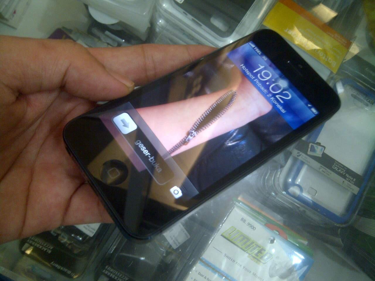 JUAL IPHONE MURAH 5S 16GB SPECIAL HRG Rp 2.100.000 # IPHONE 5 16 GB Rp.1.500.000 .!!