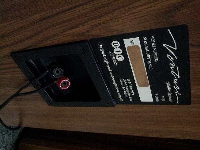 Speaker Floorstand Murah, dibawah 2 Jt. Kualitasnya....Mantaaaph!!