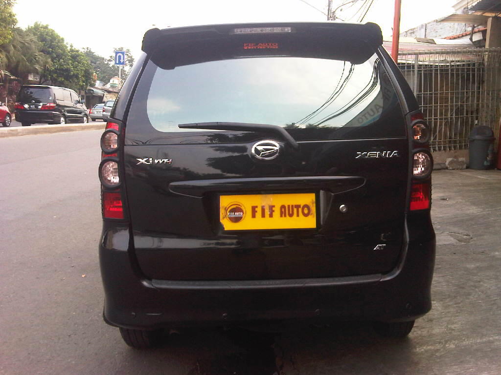 DAIHATSU XENIA 1.3 XI VVTI AT 2010 HITAM METALIK