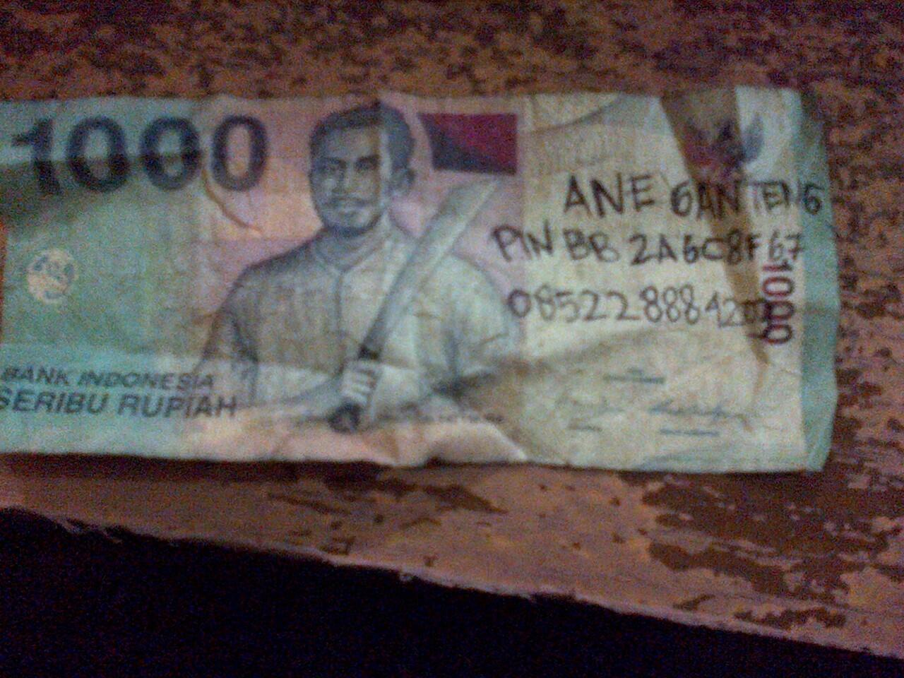 sekali lagi nemu di uang Rp.1000,-