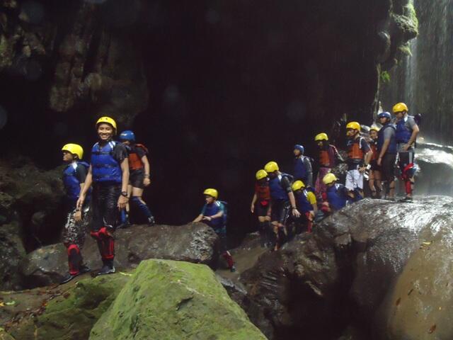 Indahnya Negeriku INDONESIA (Green Canyon) Explore Pangandaran massuuppp gaaannnn