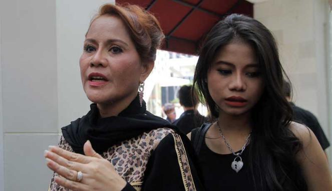 Ibunda Vicky Prasetyo Minta Bayaran Tinggi untuk Wawancara