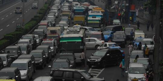 5 Pembelaan pemerintah dari masalah mobil murah