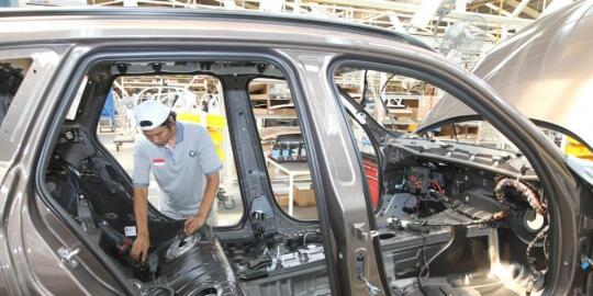 5 Pembelaan pemerintah dari masalah mobil murah