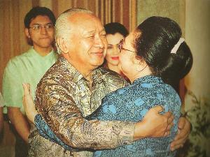 IBU TIEN SOEHARTO, SANG IBU NEGARA SEJATI…