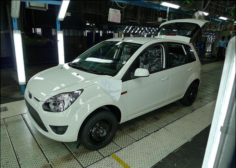&#91;PICT++&#93; Proses Perakitan Mobil Ford DI India 