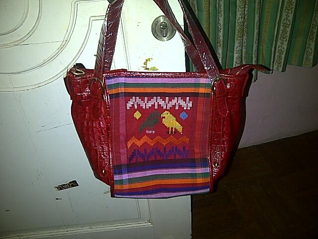 Tas Kulit Bahan Tenun Bima Asli