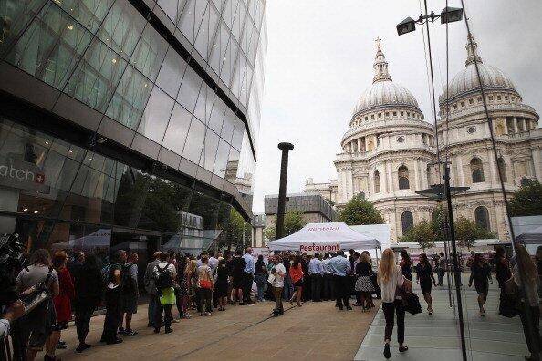 MEREKA DOYAN BANGET MAKAN SERANGGA (MAKANAN EXTREM GAN )