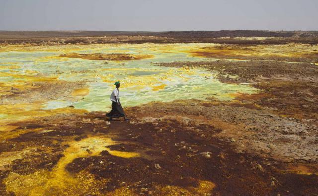 Kisah para pencari garam di tengah panasnya gurun Ethiopia