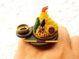 AWAS!!! Cincin Ini Bikin Kamu Haus Dan Lapar!! ^^,