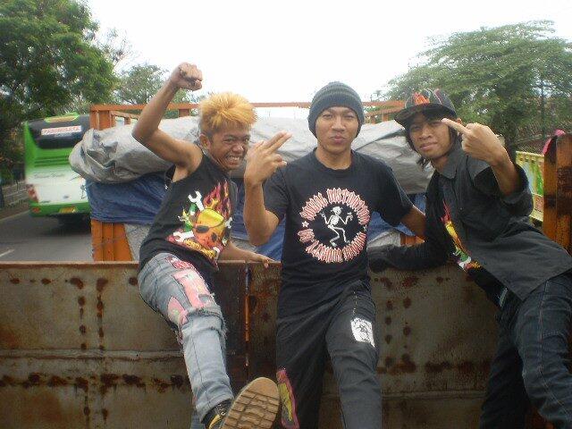 Ini Dia Band-Band Indie Para outSIDer &#91;Yang Tau Superman Is Dead Masup&#93;