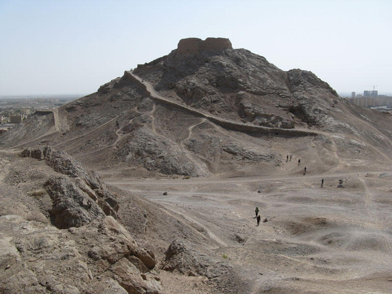 The Silent Tower ,peristirahatan terakhir penganut zoroaster