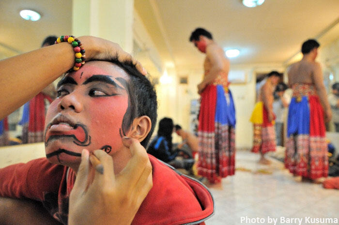 Mengenal lebih dekat Kesenian Wayang Orang.