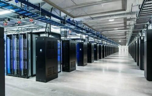 Yuk Intip Pusat Penyimpanan Data Facebook