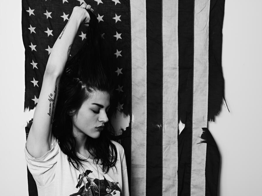 Share Foto CAKEP anak Kurt Cobain "Frances Bean Cobain"