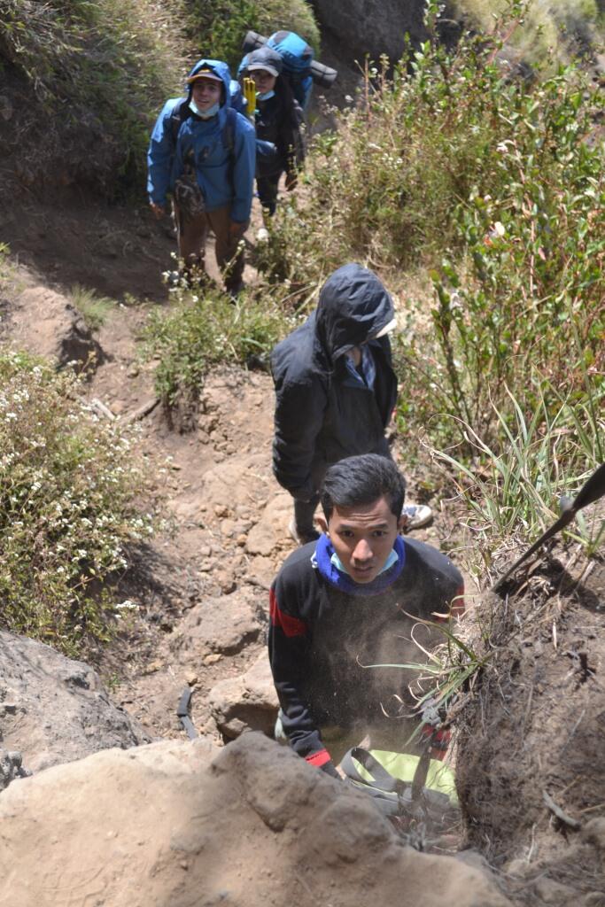 Merbabu 3142 mdpl (What a Beautiful Indonesia!)