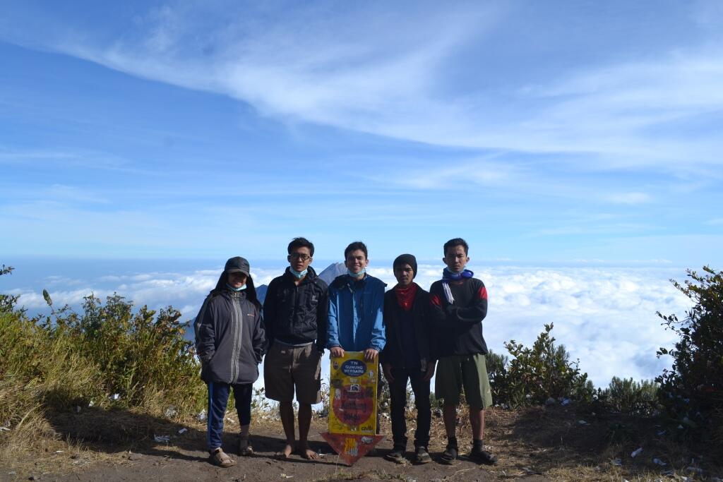 Merbabu 3142 mdpl (What a Beautiful Indonesia!)