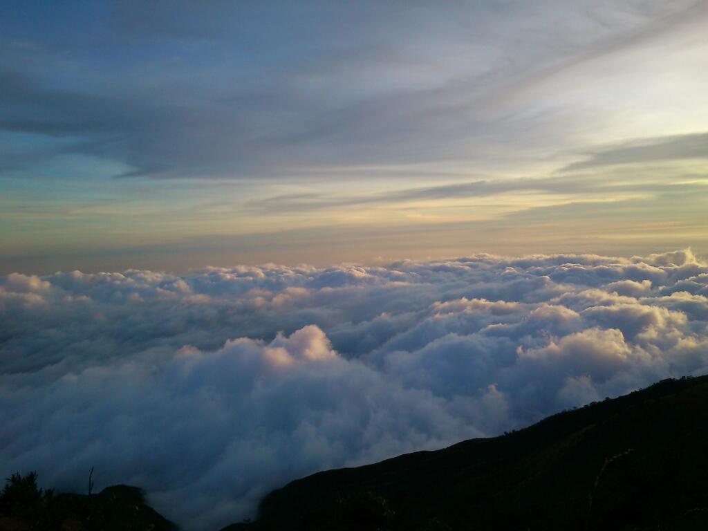 Merbabu 3142 mdpl (What a Beautiful Indonesia!)