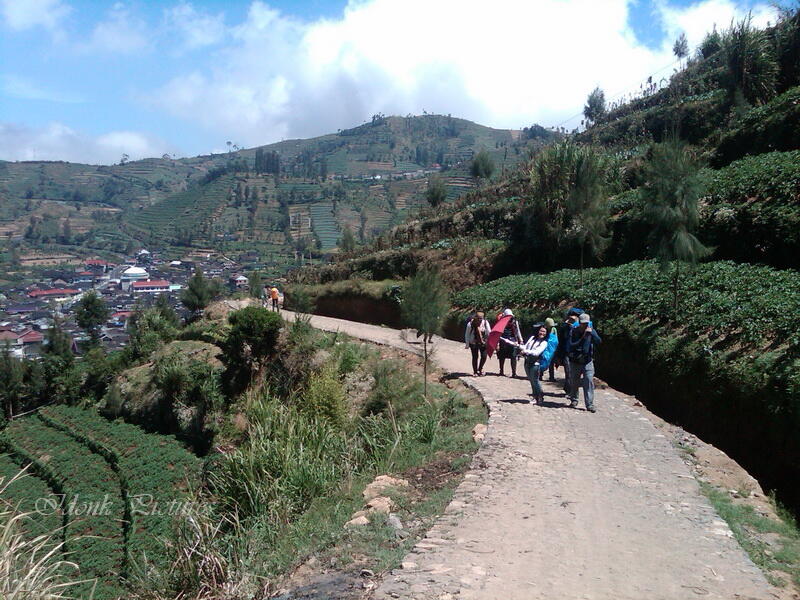 &#91;CATPER&#93; Gunung Prahu 2.565 mdpl, Golden Sunrise Negeri Diatas Awan