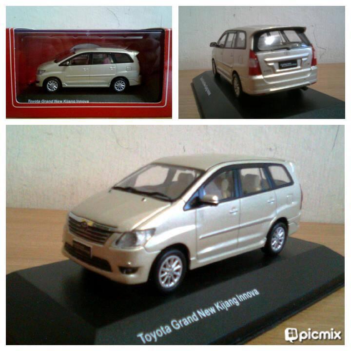 Cari For sale Diecast innova vios rush avanza xenia range 