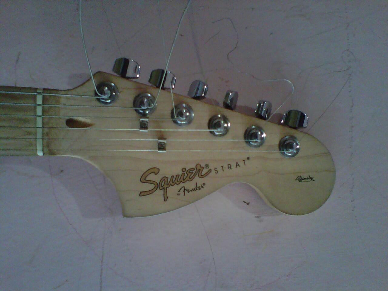 gitar squier affinity stratocaster