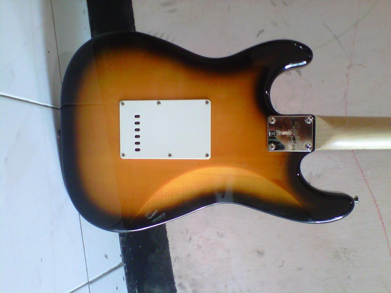 gitar squier affinity stratocaster