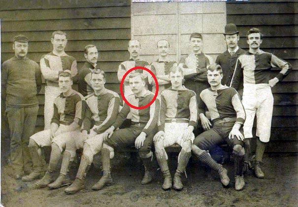 Pemain Yang Serba "Pertama" Dalam Sepak Bola