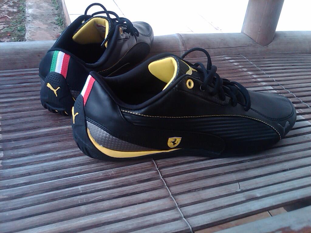 hugo boss trainers saturn