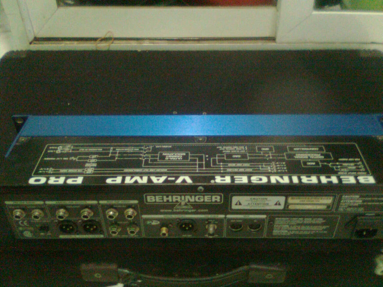 Efek gitar Behringer v amp pro+Fcb 1010 Controller+Hardcase