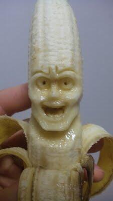 &#91;PICT++&#93;SENI UKURAN PADA BUAH PISANG