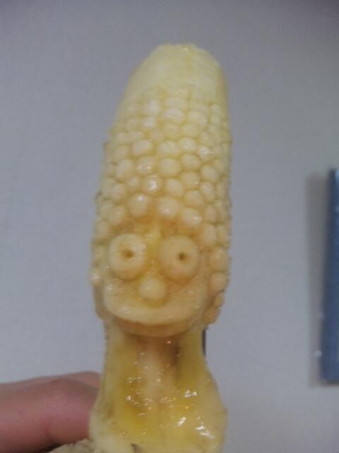 &#91;PICT++&#93;SENI UKURAN PADA BUAH PISANG