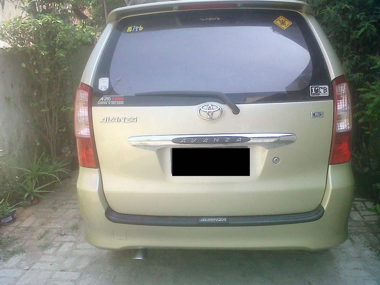 Legenda Jalanan: Mengupas Kisah Toyota Avanza Kuning Metalik 2004