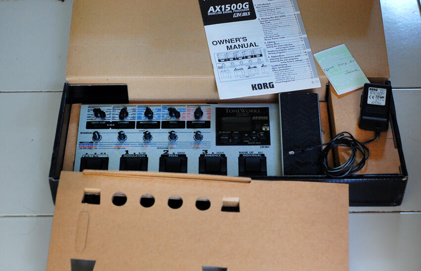 Efek gitar KORG AX1500G
