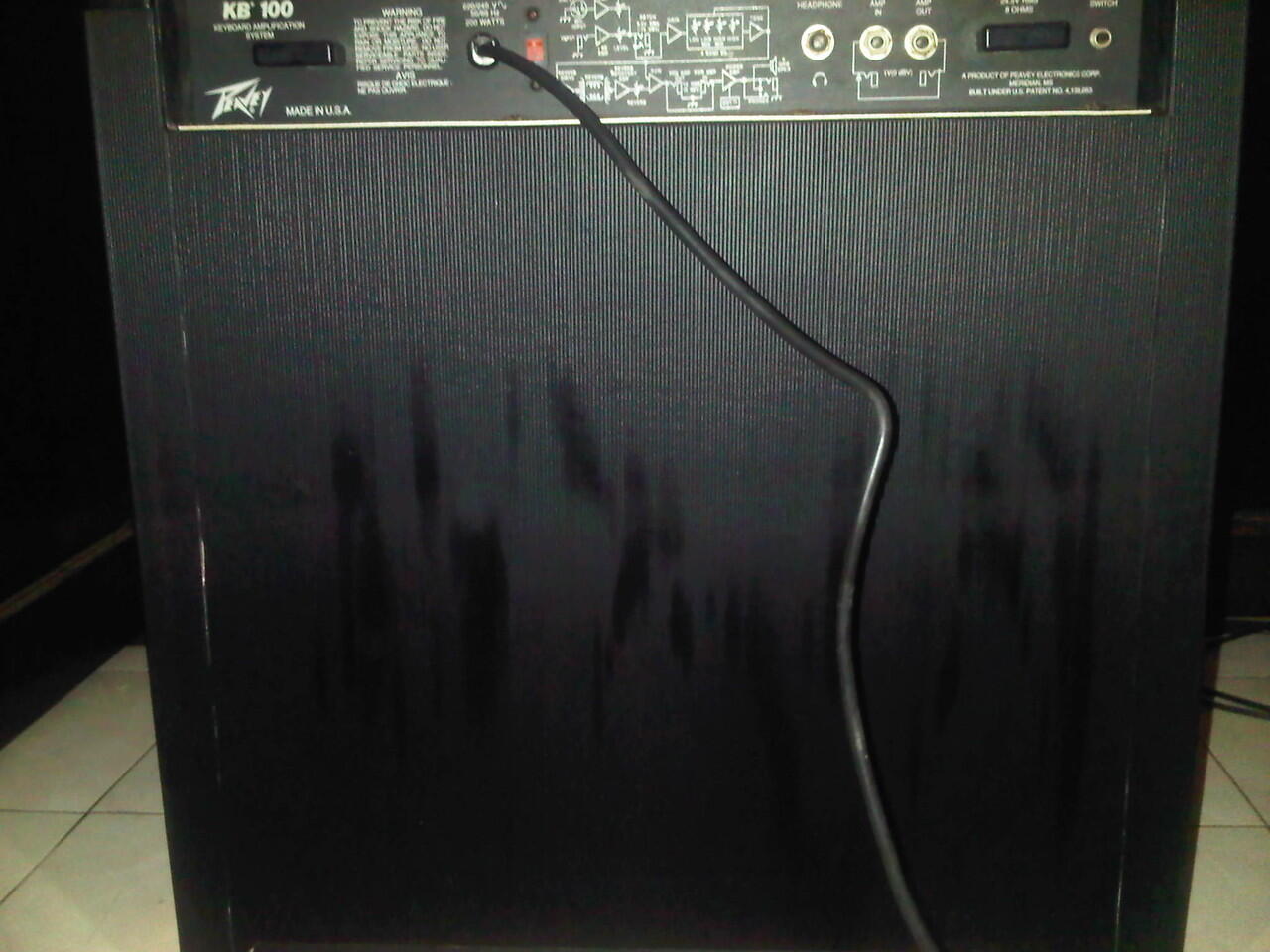 AMPLY PEAVEY KB 100 MADE IN USA KONDISI 97%