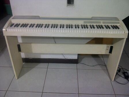 Portable Digital Stage Piano KORG SP-170 (Depok)