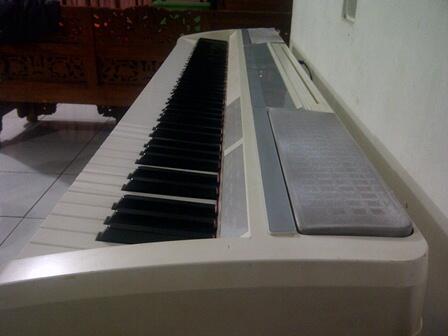 Portable Digital Stage Piano KORG SP-170 (Depok)