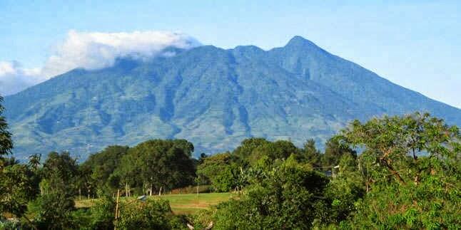 5 Gunung Misteri di Indonesia &#91;Jangan Macem2 disini gan&#93; SERIUS !!!