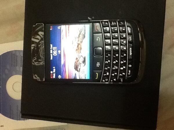 Blackberry onyx 9700 black ex garansi ss