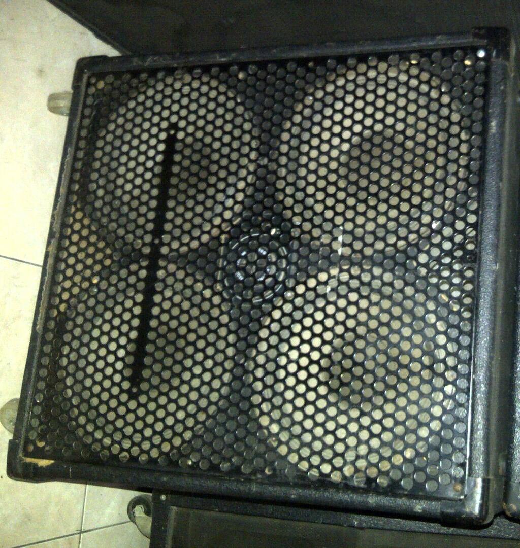AMPLI BAS HEADCABINET VALHALA RUMBLE & CABINET HUGHES & KETTNER 4X10"