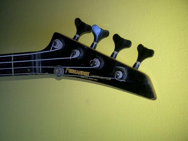 BASS : IBANEZ GIO 4STR, 5 STR, WASHBURN, FERNANDEZ, PRINCE 500RB