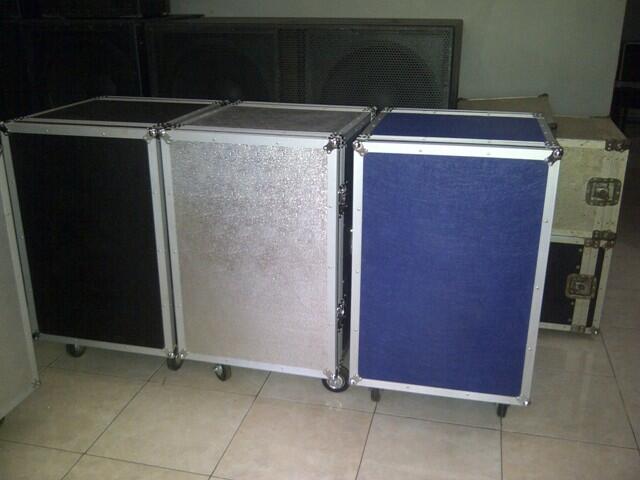 HARDCASE ALUMINIUM UTK MIXER ALEN HEATH 24CH, RACK PROCESOR 12U, RD 700, KOTAK KABEL