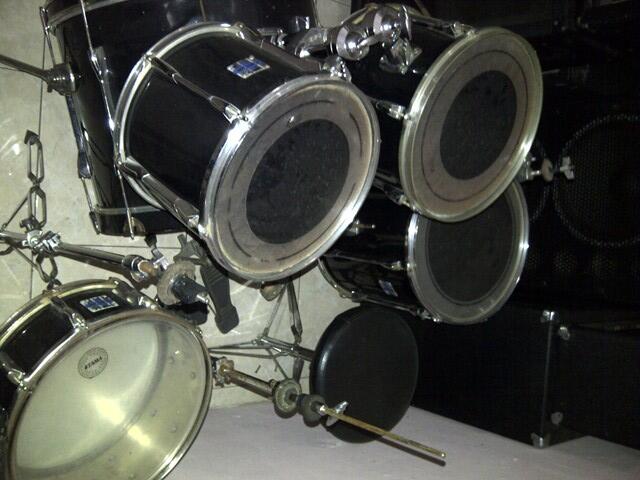 DRUM YAMAHA CUSTOM MODEL STAGE CUSTOM