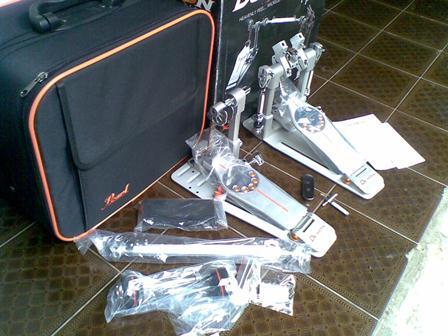jual peralatan drum (stand2,double pedal,tom2) masuk drummer