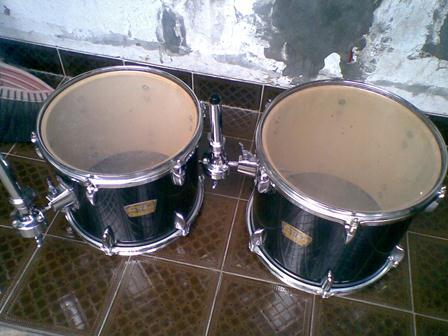 jual peralatan drum (stand2,double pedal,tom2) masuk drummer
