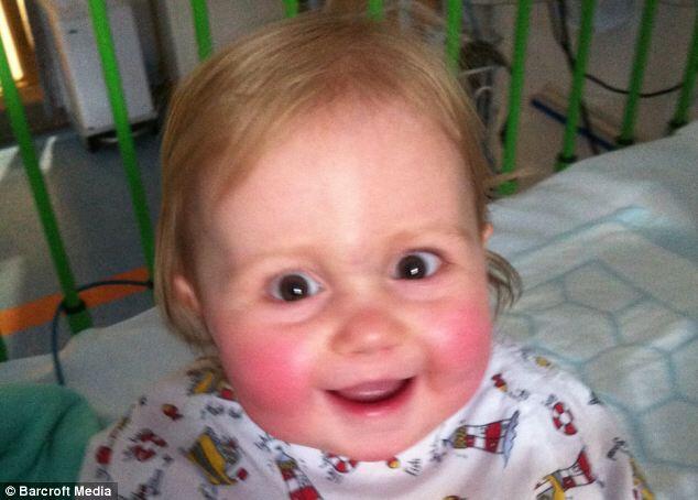 Orang Bilang Bayi itu Lucu...coba lihat ini..!