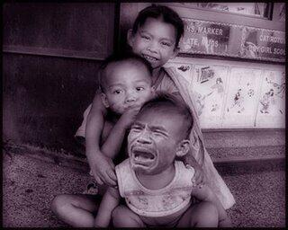 Orang Bilang Bayi itu Lucu...coba lihat ini..!