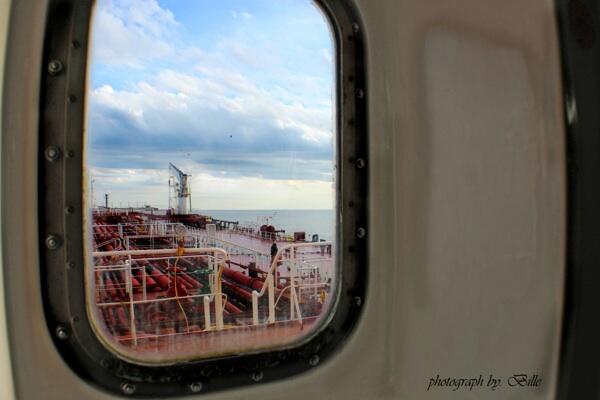 Foto yg diambil dr atas kapal supertanker